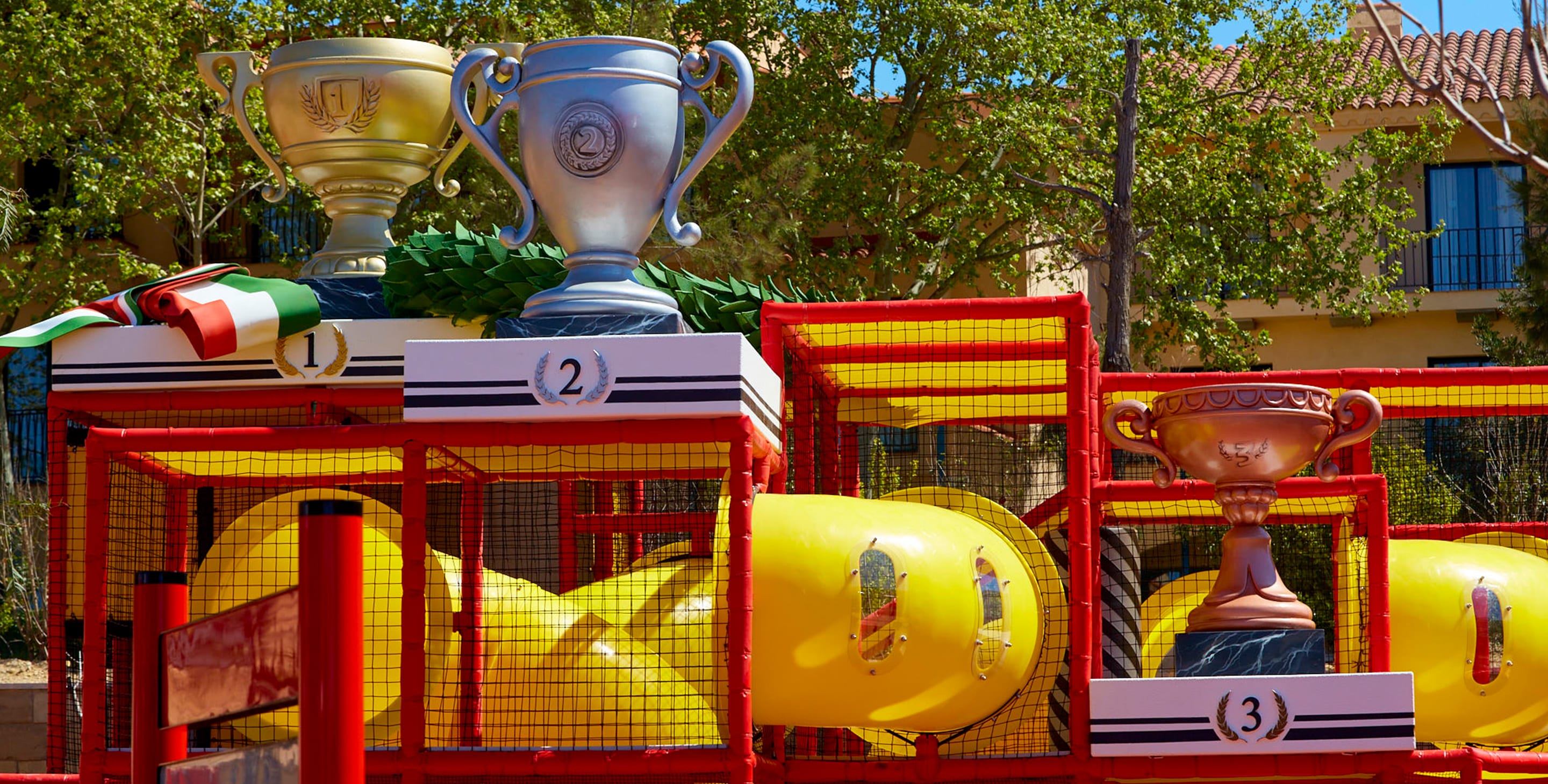 Kidsâ Podium, the most fun you can have on a slide